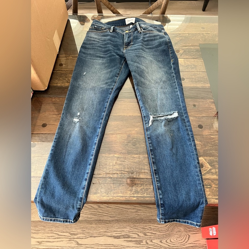 Pre Owned in great condition Frame Le Garçon Jeans Size 26